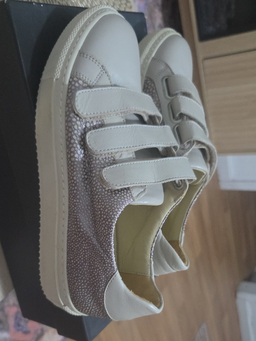 Woman's Cream Metallic Accent Velcro Network Sneakers
